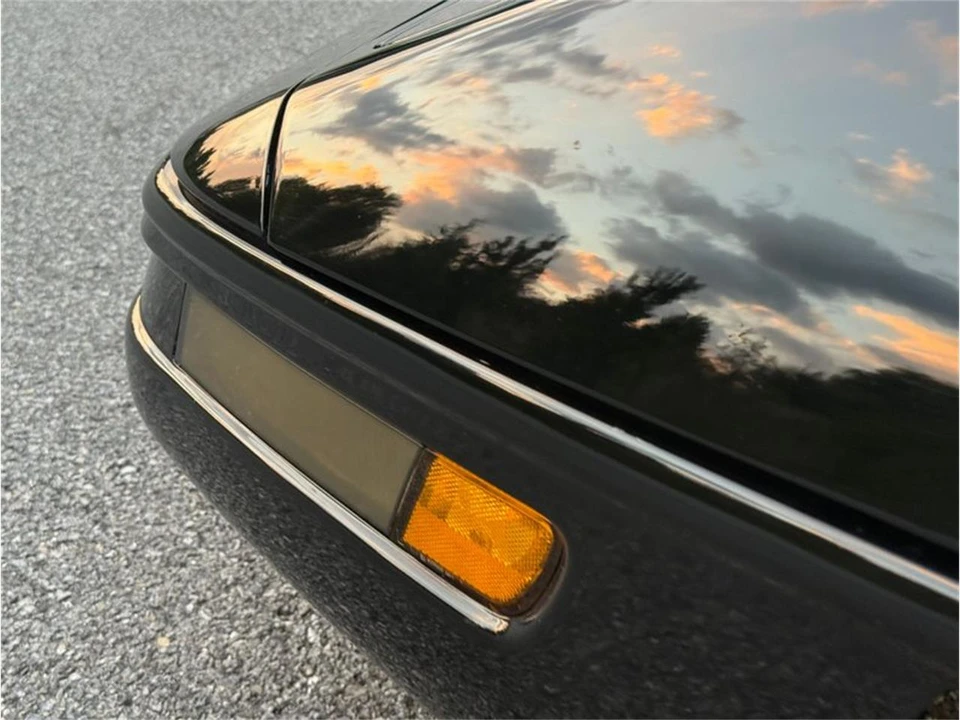 1991 Chevrolet Corvette C4 - Image 26 of 31