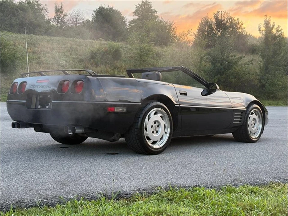 1991 Chevrolet Corvette C4 - Image 14 of 31