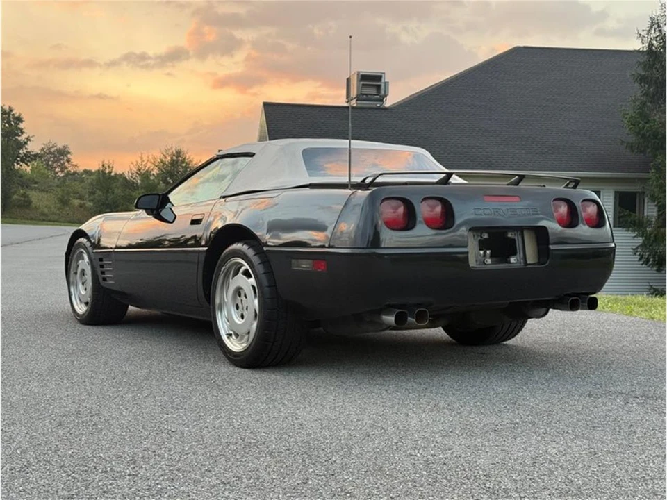 1991 Chevrolet Corvette C4 - Image 7 of 31