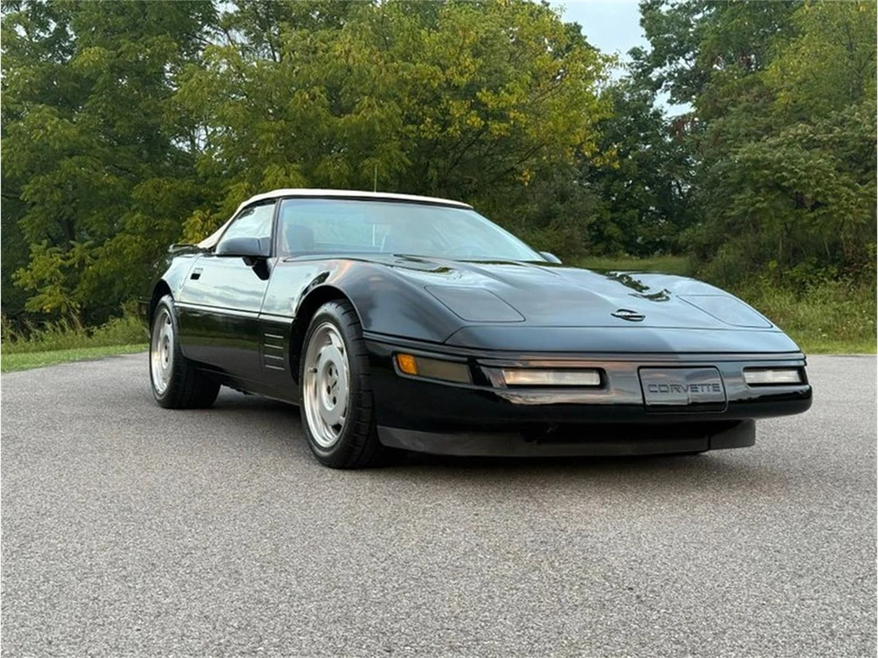 1991 Chevrolet Corvette C4 - Image 3 of 31
