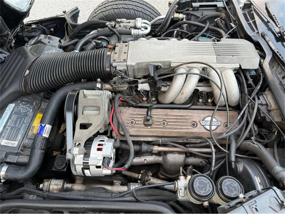 1991 Chevrolet Corvette C4 - Image 20 of 31