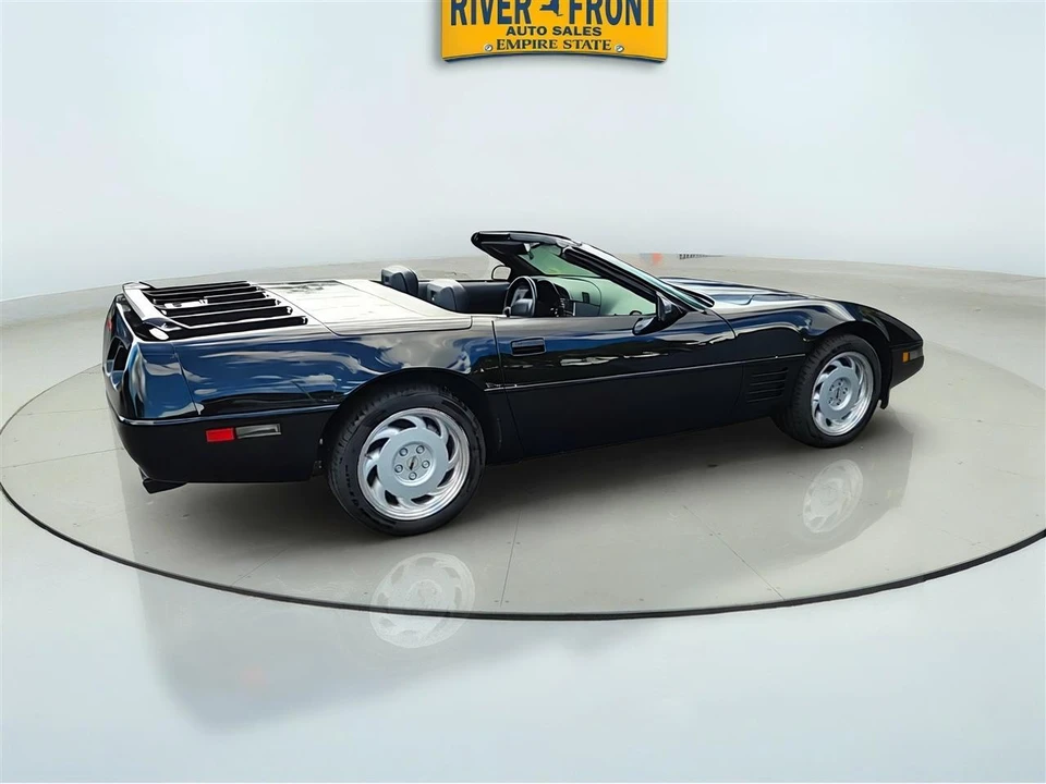 1991 Chevrolet Corvette C4 - Image 8 of 19
