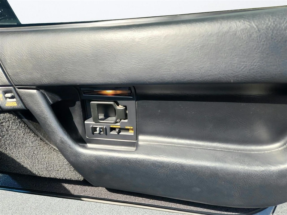 1991 Chevrolet Corvette C4 - Image 19 of 19