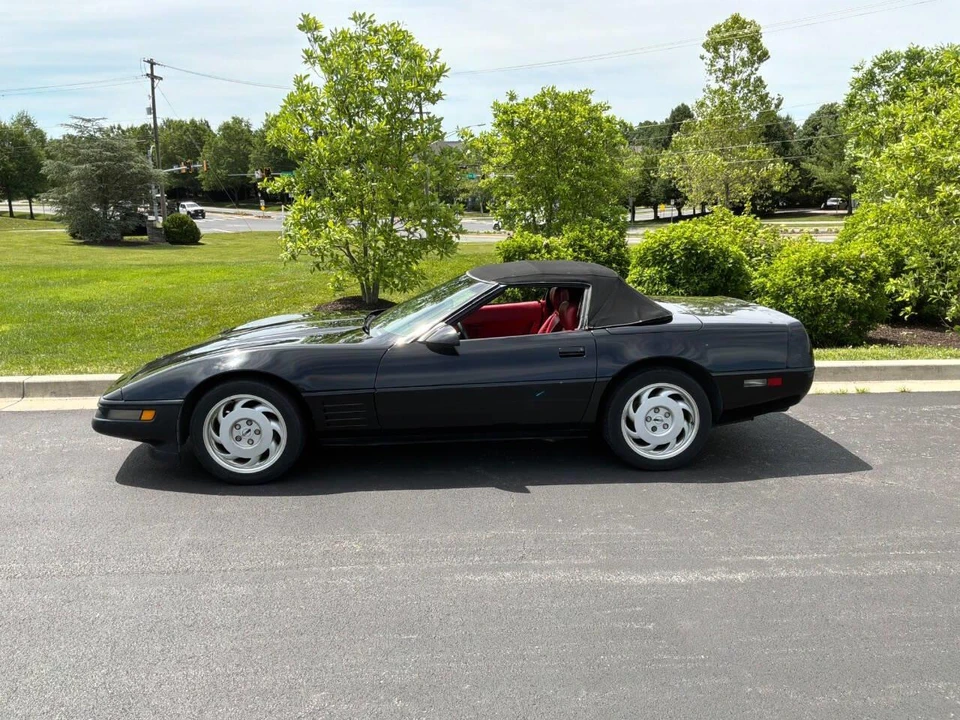 1991 Chevrolet Corvette C4 - Image 10 of 29