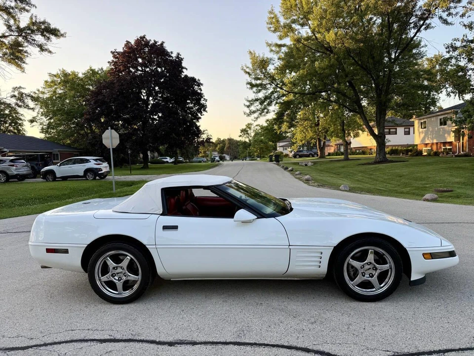 1991 Chevrolet Corvette C4 - Image 10 of 26