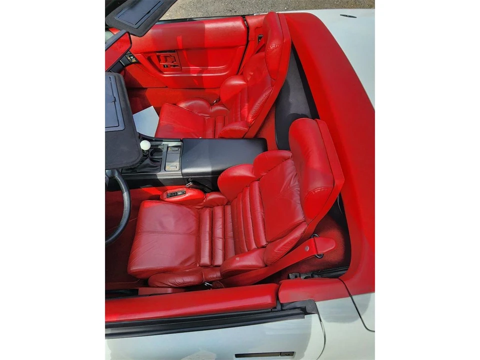 1991 Chevrolet Corvette C4 - Image 27 of 31