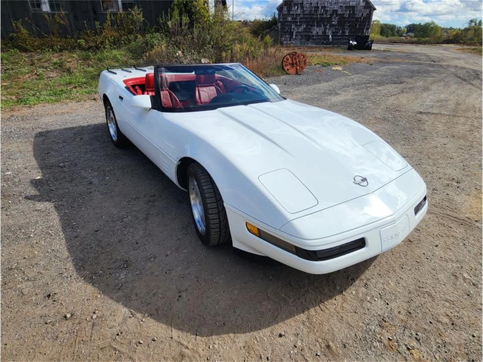 1991 Chevrolet Corvette C4 - Image 12 of 31