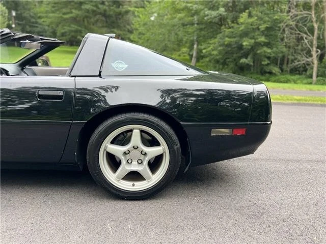 1991 Chevrolet Corvette C4 - Image 13 of 21