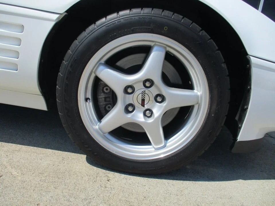 1991 Chevrolet Corvette C4 - Image 18 of 21