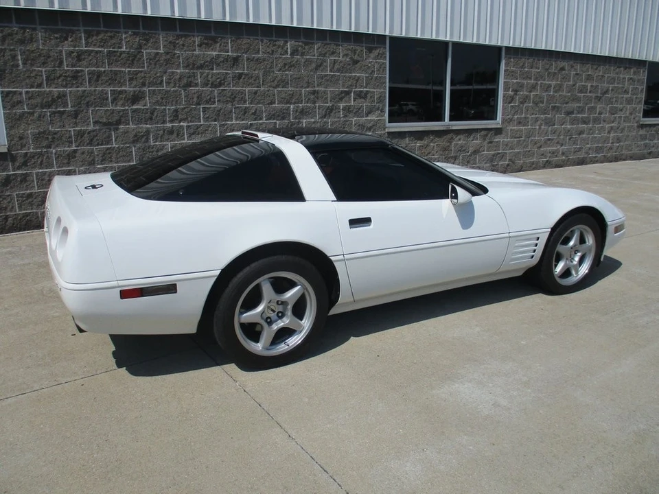1991 Chevrolet Corvette C4 - Image 9 of 21
