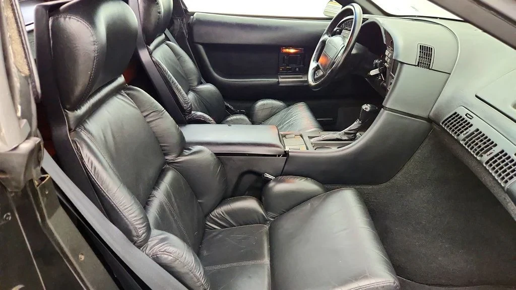 1991 Chevrolet Corvette C4 - Image 23 of 26