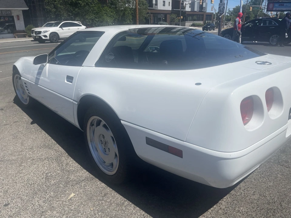 1991 Chevrolet Corvette C4 - Image 14 of 22