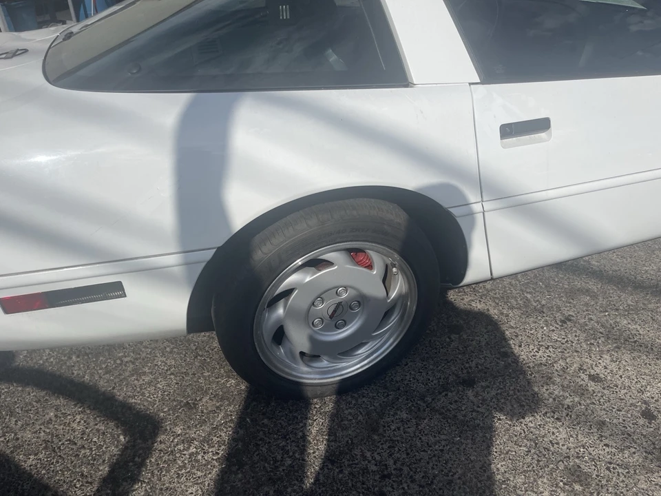 1991 Chevrolet Corvette C4 - Image 5 of 21