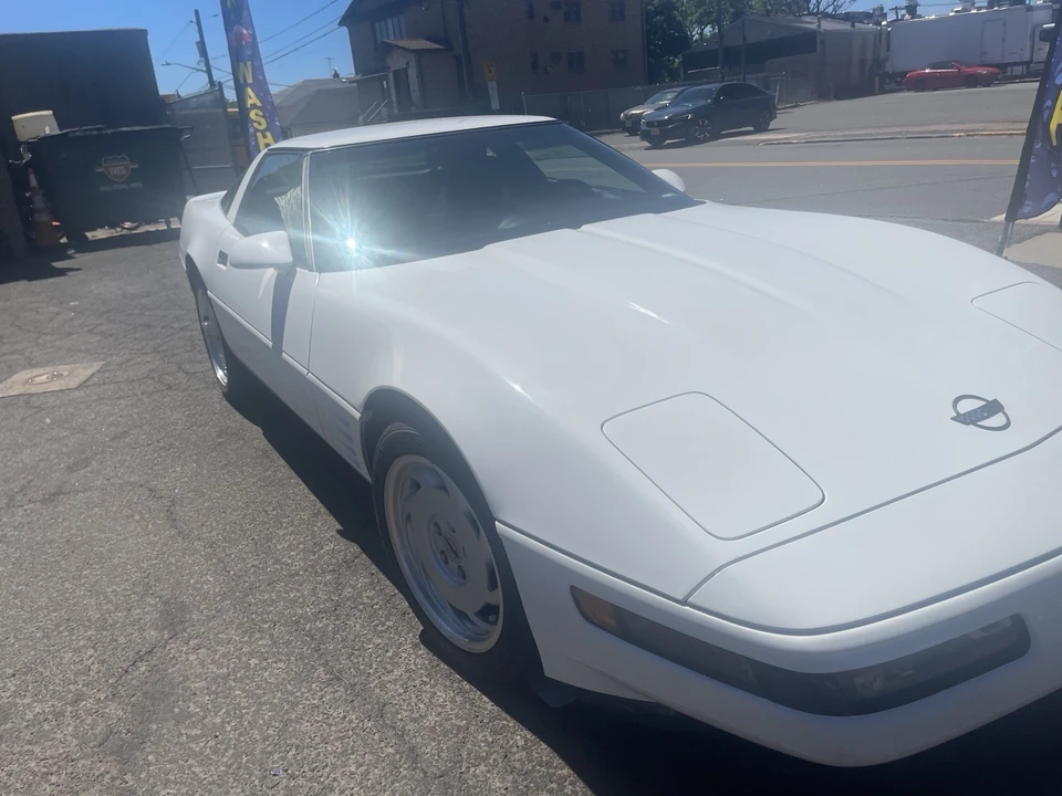 1991 Chevrolet Corvette C4 - Image 13 of 21