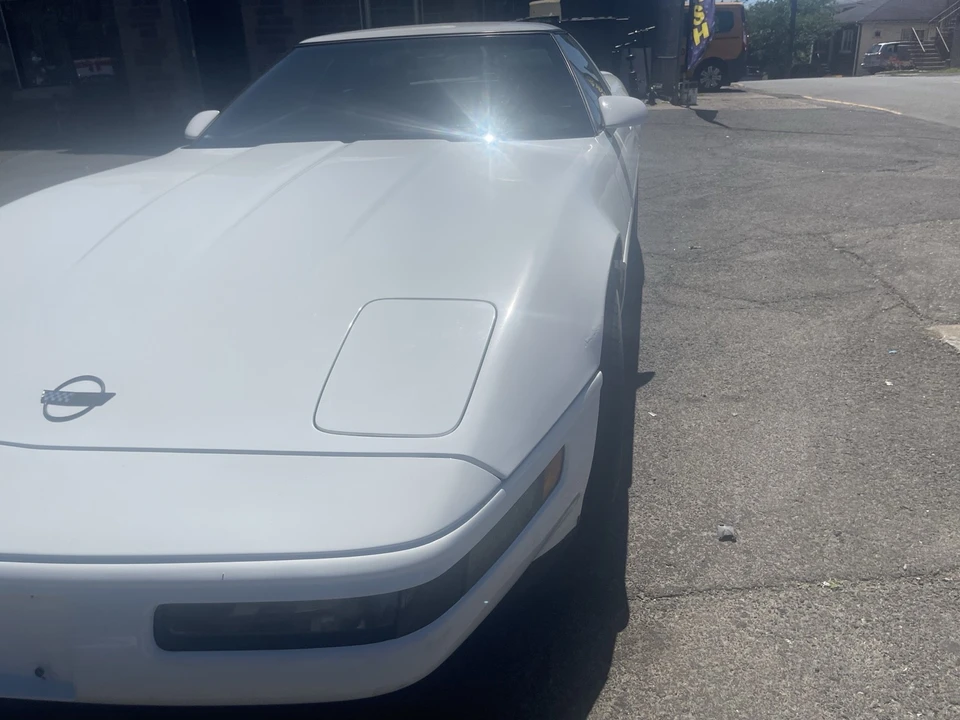 1991 Chevrolet Corvette C4 - Image 12 of 21