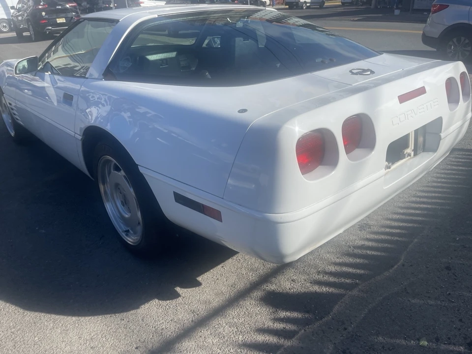 1991 Chevrolet Corvette C4 - Image 6 of 21