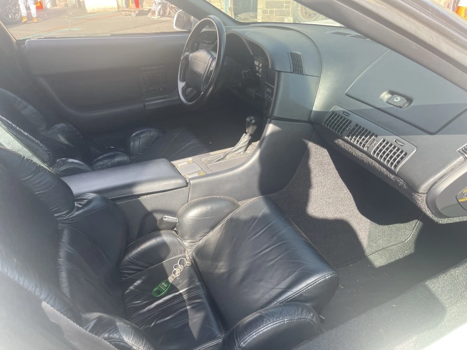 1991 Chevrolet Corvette C4 - Image 16 of 21
