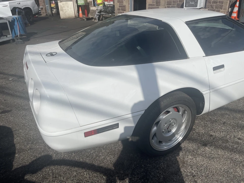 1991 Chevrolet Corvette C4 - Image 4 of 21