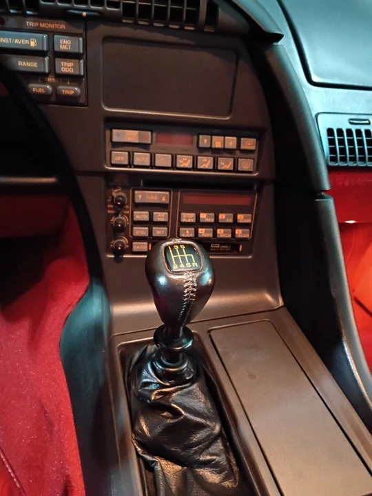 1991 Chevrolet Corvette C4 - Image 20 of 26