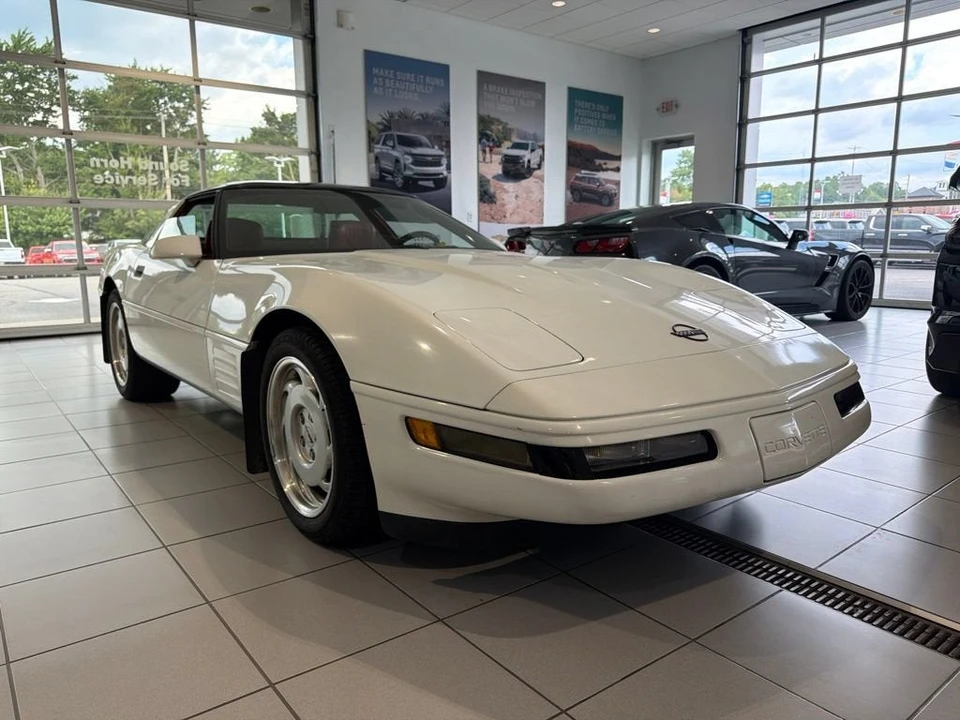 1991 Chevrolet Corvette C4 - Image 2 of 6
