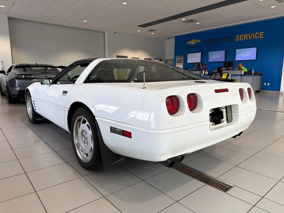 1991 Chevrolet Corvette C4 - Image 4 of 6