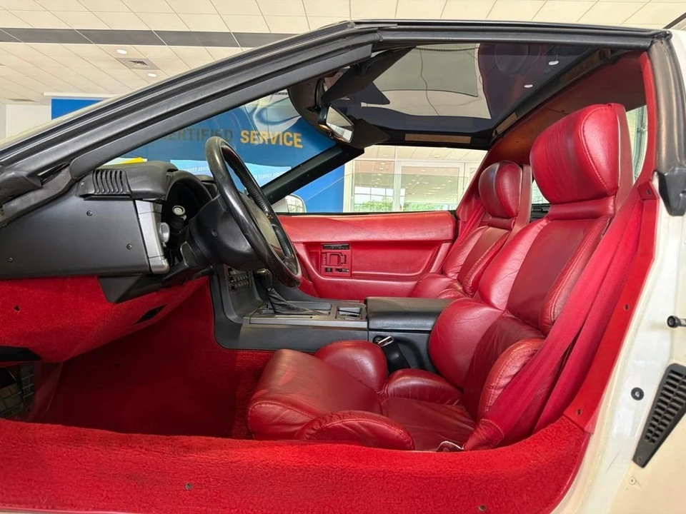 1991 Chevrolet Corvette C4 - Image 6 of 6