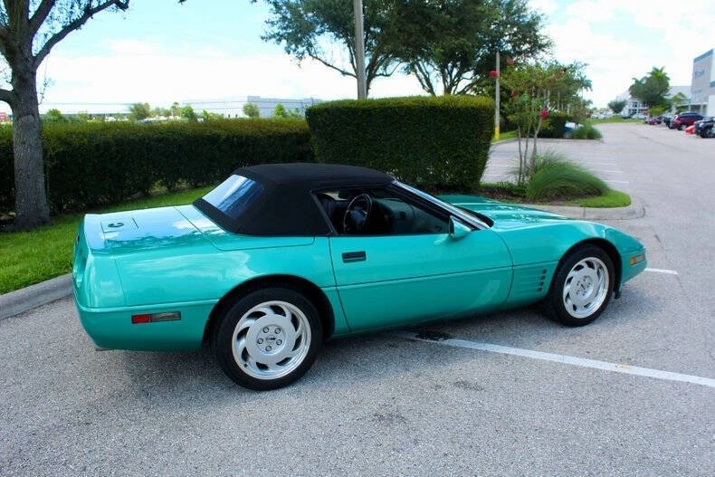 1991 Chevrolet Corvette C4 - Image 16 of 31