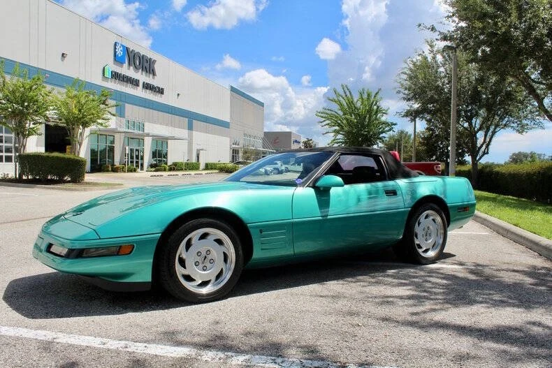 1991 Chevrolet Corvette C4 - Image 9 of 31