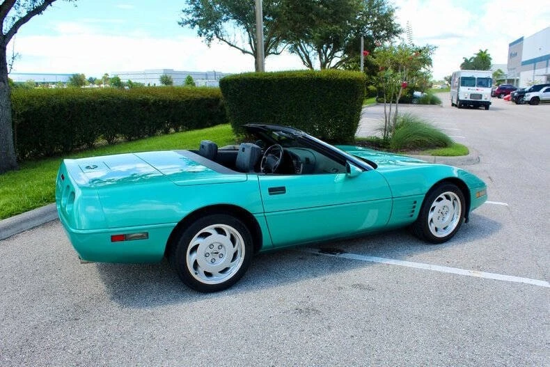 1991 Chevrolet Corvette C4 - Image 28 of 31
