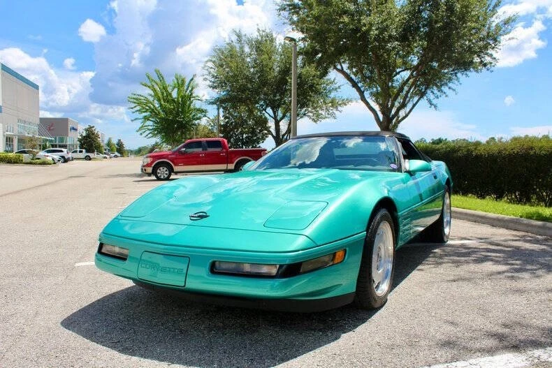 1991 Chevrolet Corvette C4 - Image 8 of 31