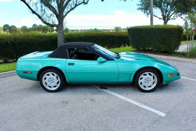 1991 Chevrolet Corvette C4 - Image 17 of 31