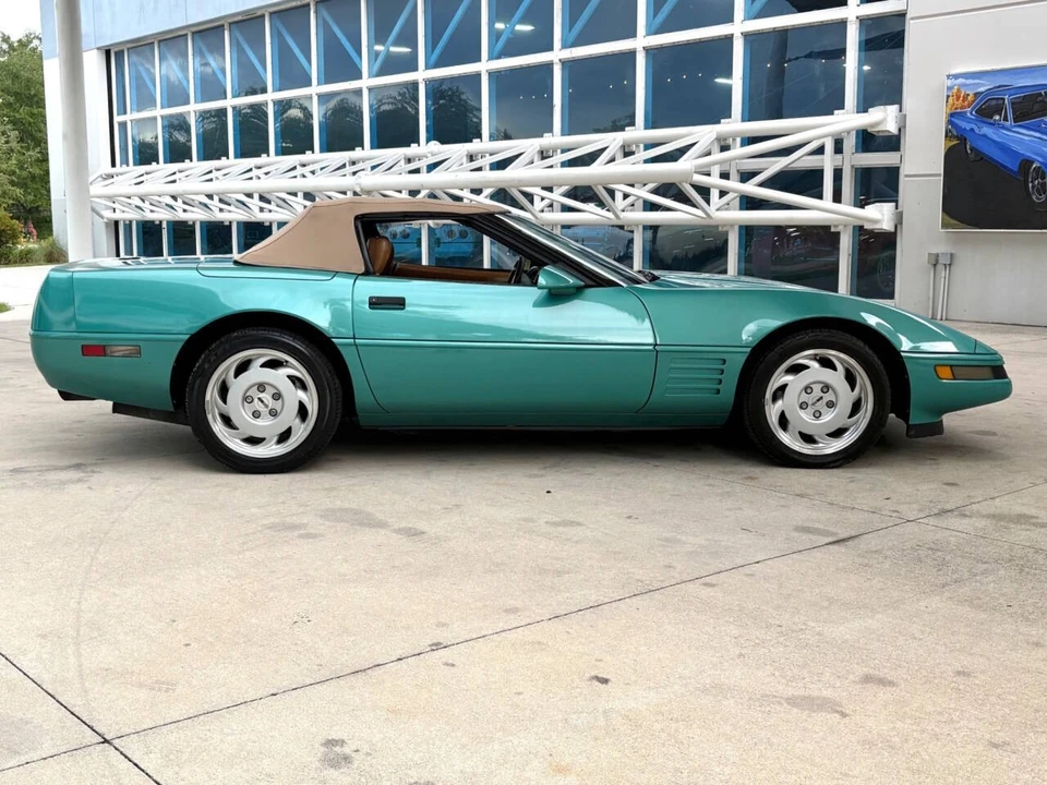 1991 Chevrolet Corvette C4 - Image 23 of 31