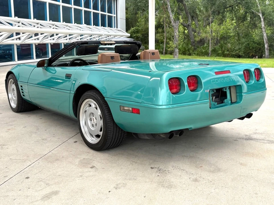 1991 Chevrolet Corvette C4 - Image 10 of 31