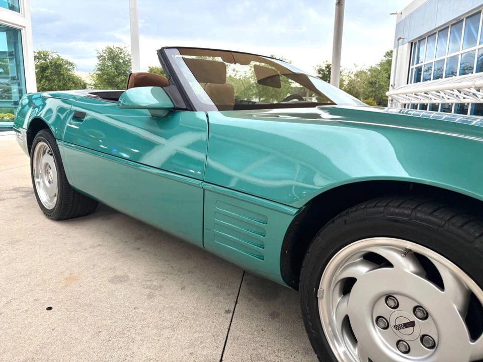 1991 Chevrolet Corvette C4 - Image 19 of 31