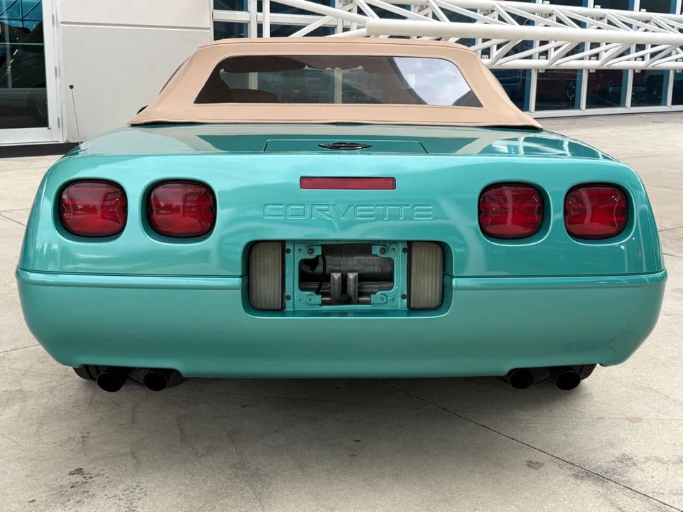 1991 Chevrolet Corvette C4 - Image 24 of 31