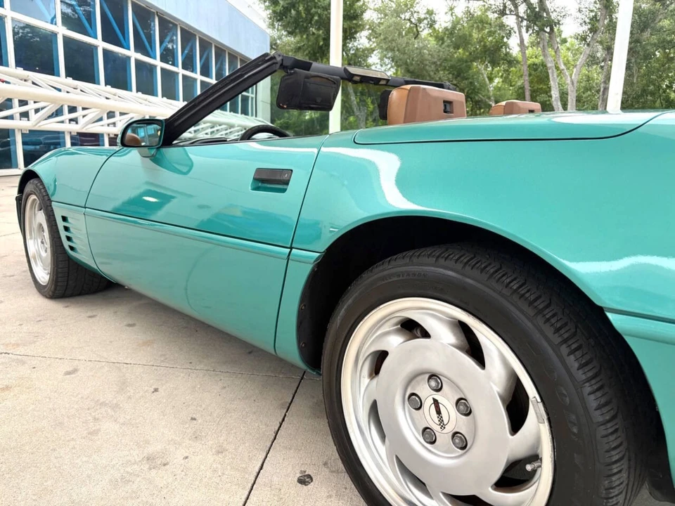 1991 Chevrolet Corvette C4 - Image 15 of 31