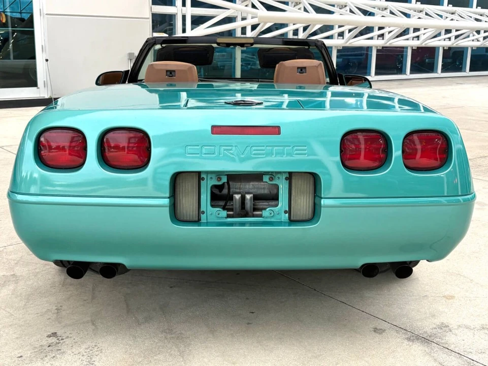 1991 Chevrolet Corvette C4 - Image 8 of 31