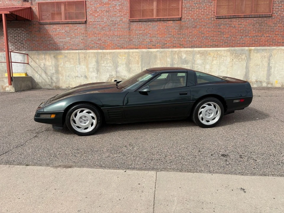 1991 Chevrolet Corvette C4 - Image 16 of 31