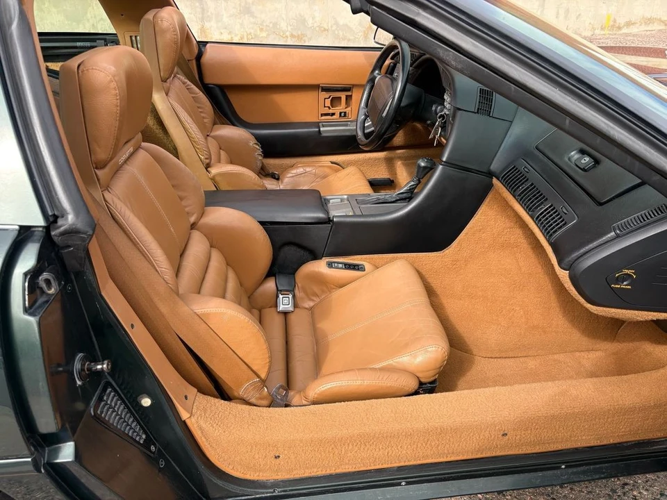1991 Chevrolet Corvette C4 - Image 10 of 31
