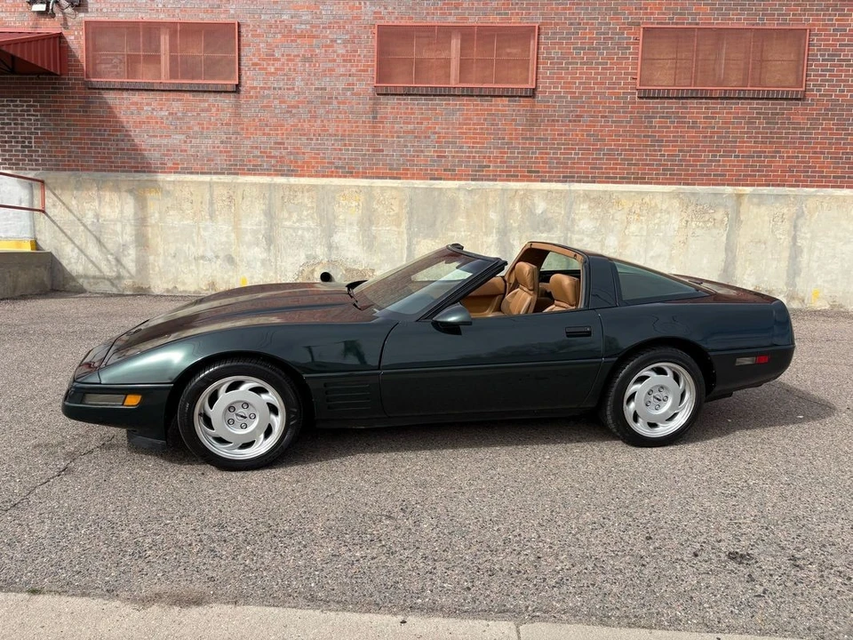 1991 Chevrolet Corvette C4 - Image 29 of 31
