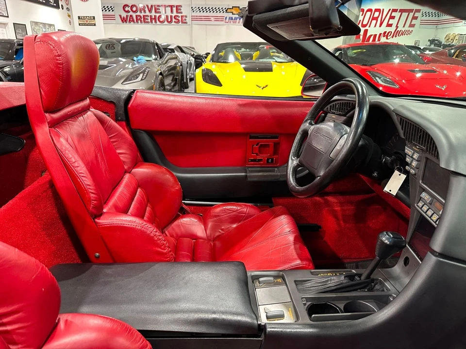 1991 Chevrolet Corvette C4 - Image 17 of 21