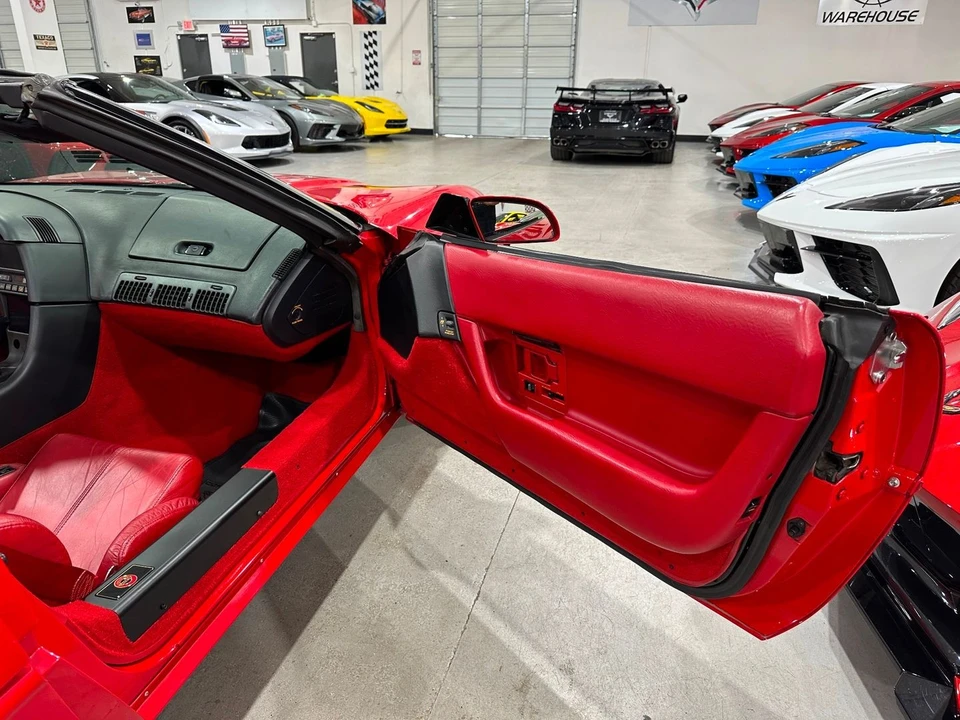 1991 Chevrolet Corvette C4 - Image 19 of 21
