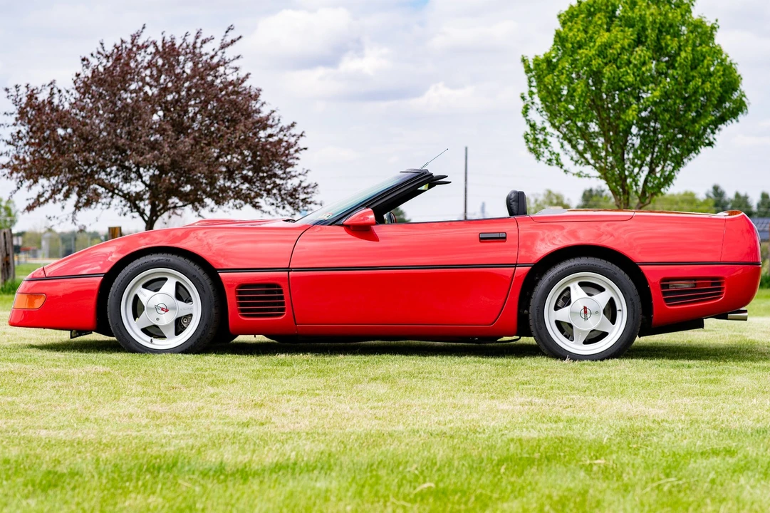 1991 Chevrolet - Image 2 of 31
