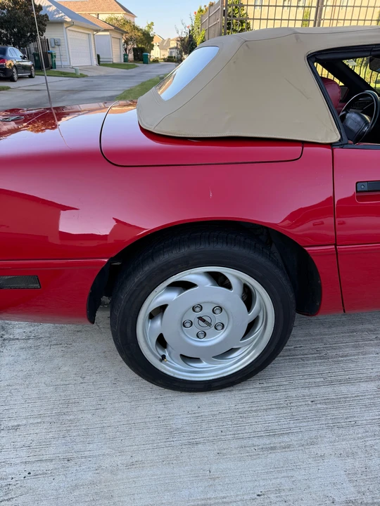 1991 Chevrolet Corvette C4 - Image 22 of 31