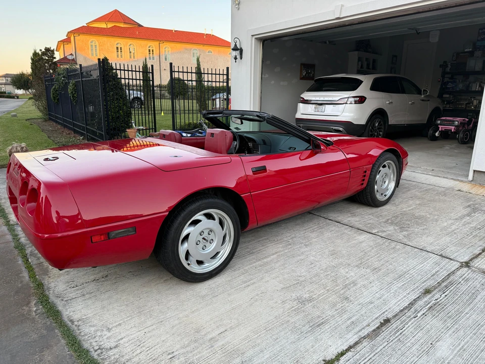 1991 Chevrolet Corvette C4 - Image 13 of 31