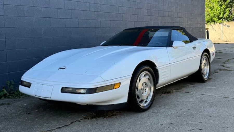 1991 Chevrolet Corvette C4 - Image 9 of 16