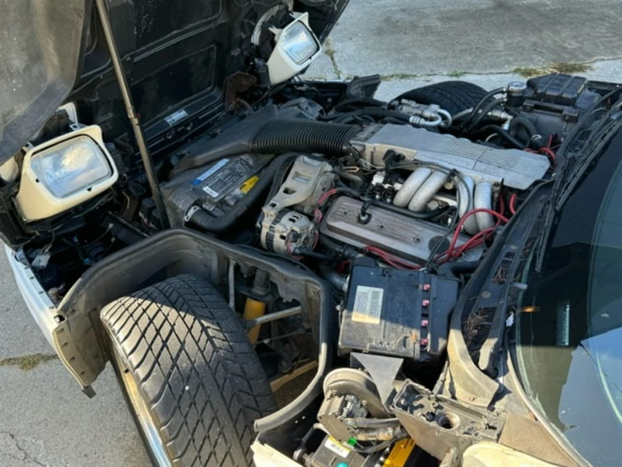 1991 Chevrolet Corvette C4 - Image 14 of 16