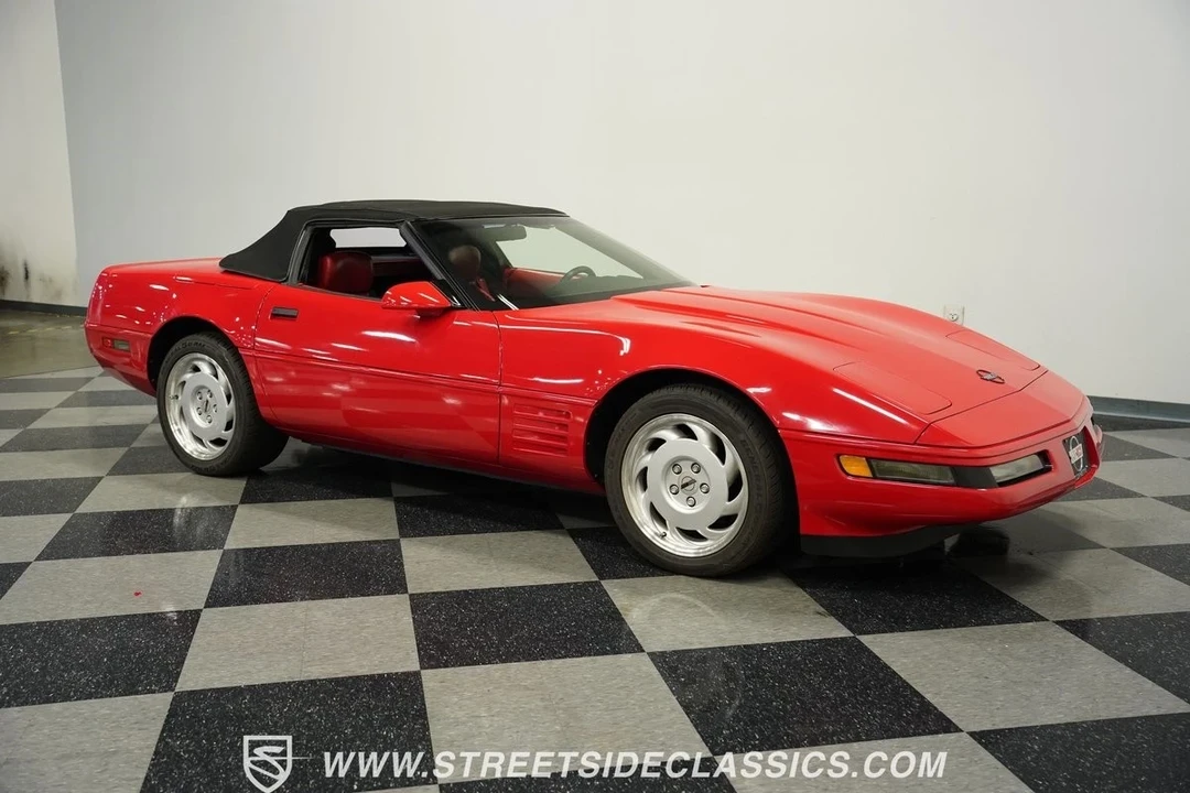1991 Chevrolet Corvette C4 - Image 16 of 21