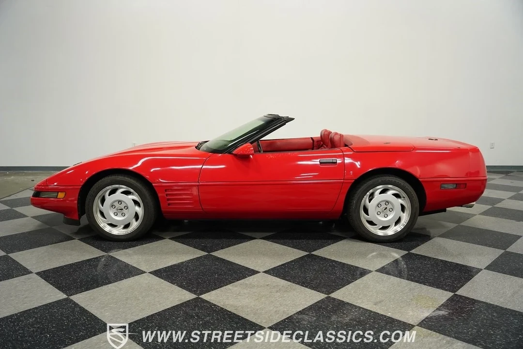 1991 Chevrolet Corvette C4 - Image 8 of 12