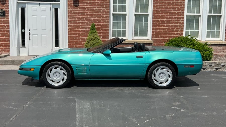 1991 Chevrolet Corvette C4 - Image 2 of 11